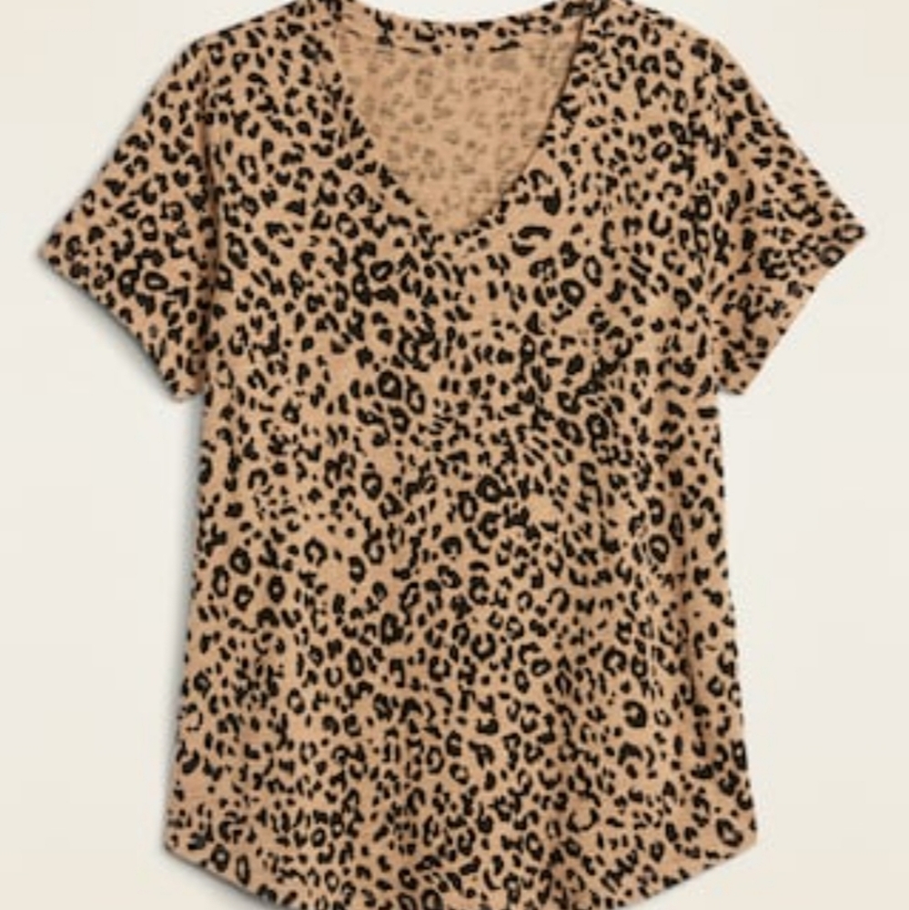 Old Navy Printed V-Neck T-Shirt